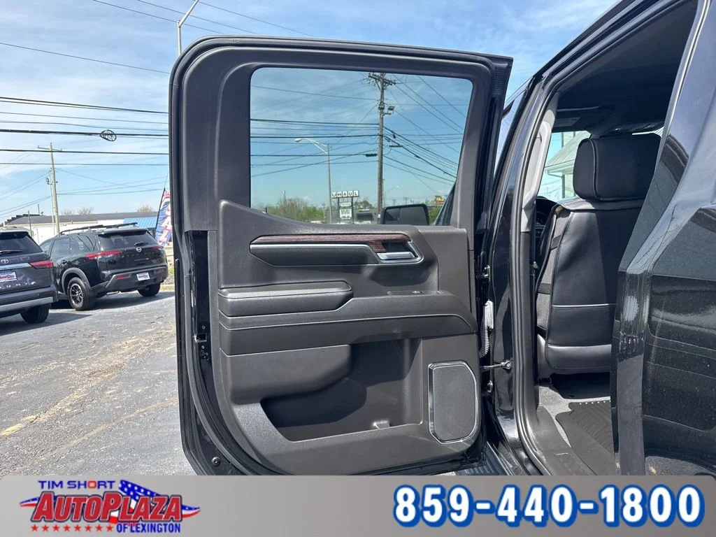 Used 2024 Black GMC Elevation image 19