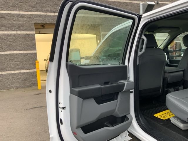 2024 Ford F-550 Super Duty Chassis Cab XL - Photo 23