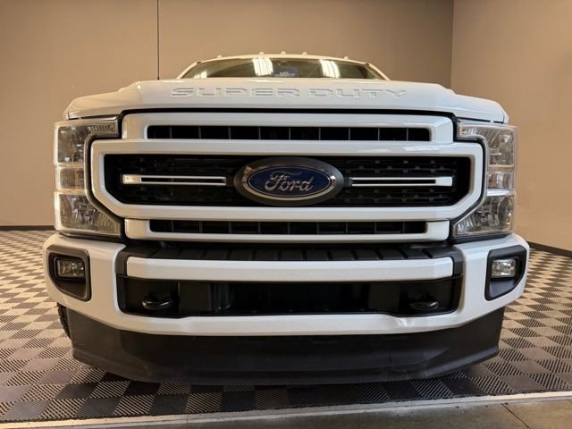 Used 2022 Oxford White Ford Lariat image 3