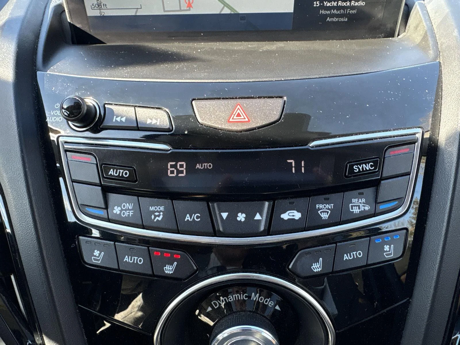 Used 2020 Platinum White Pearl Acura SH-AWD w/Advance image 12