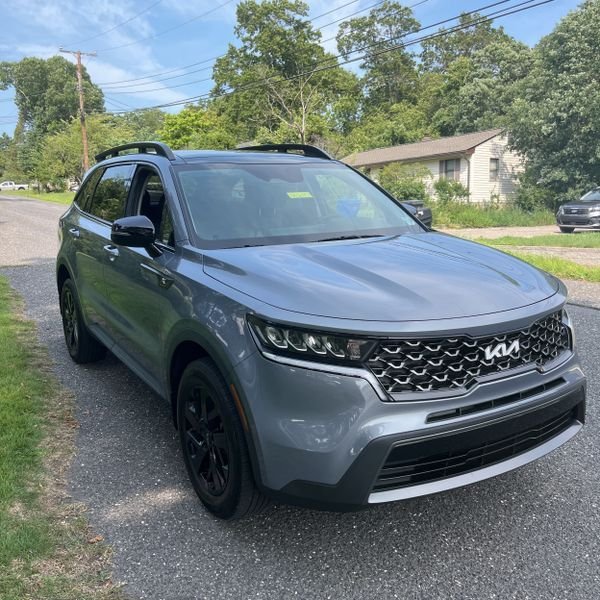Used 2023 Silver Kia X-Line S image 1