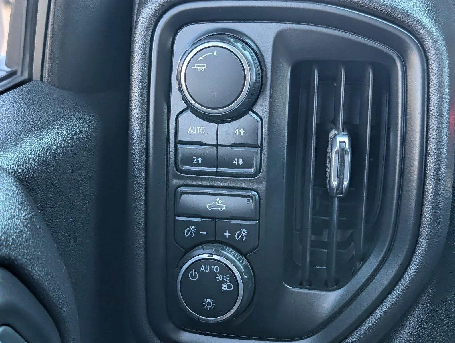 Used 2021 SUMMIT WHITE Chevrolet Custom Trail Boss image 28