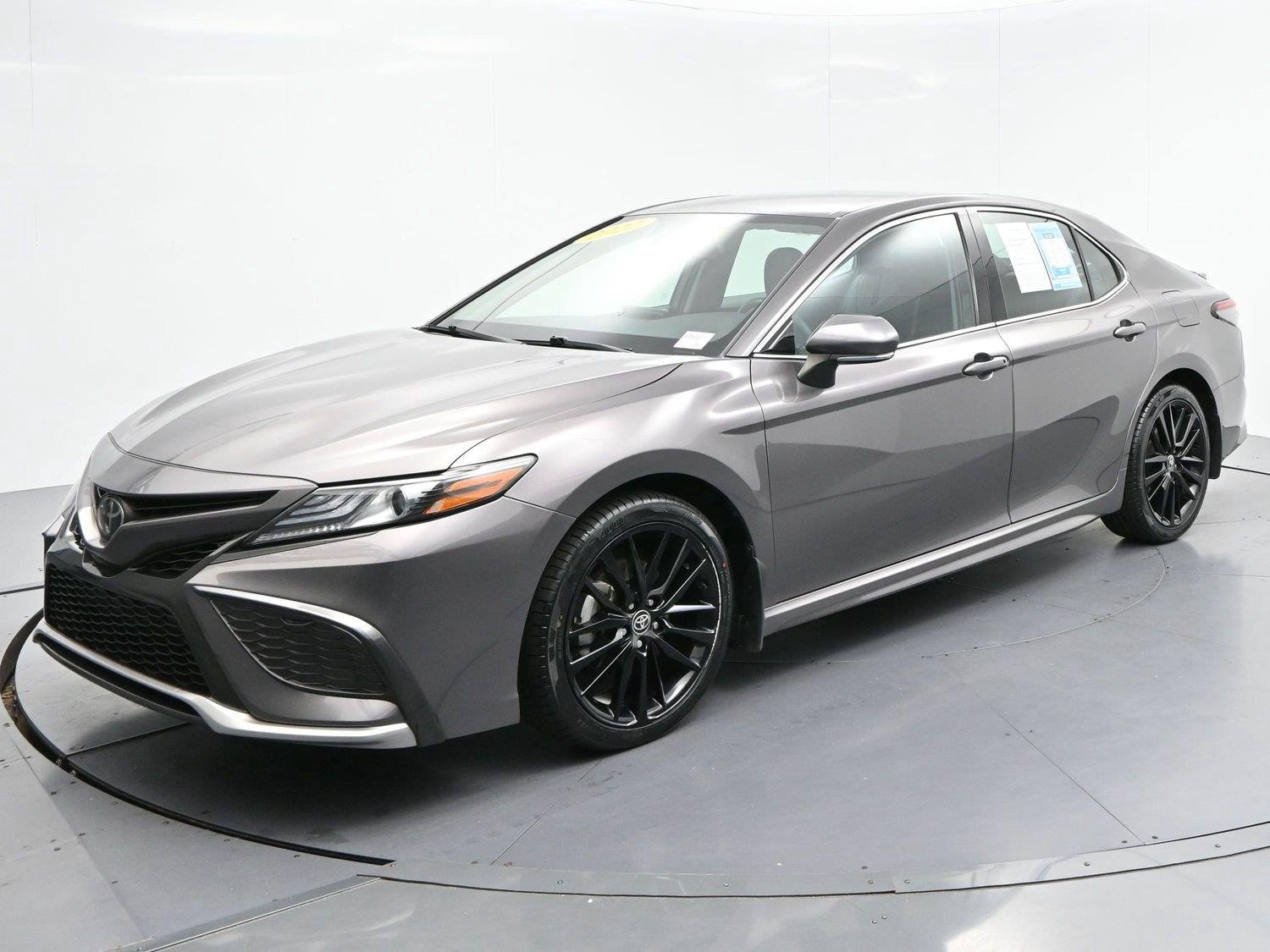 Used 2022 Predawn Gray Mica Toyota XSE image 3