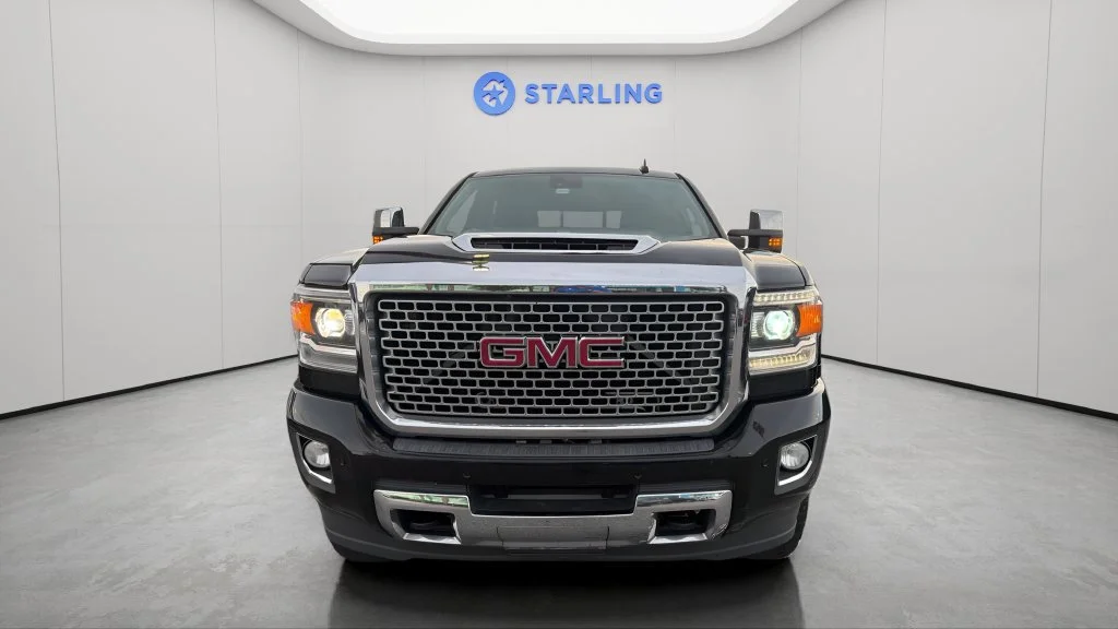 Used 2017 ONYX BLACK GMC Denali image 5