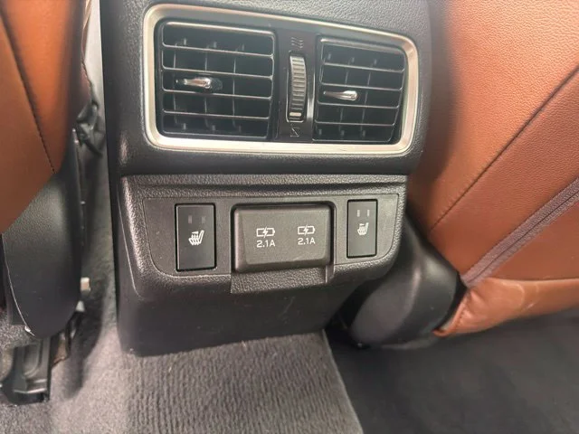 Used 2019 White Subaru 2.5i image 17