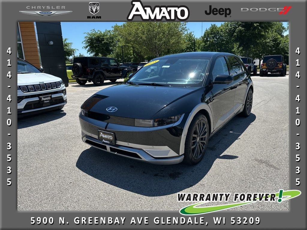 Used 2023 Black Hyundai Limited image 1