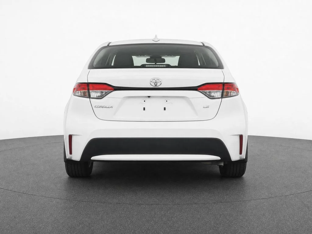 Used 2022 White Toyota LE image 7