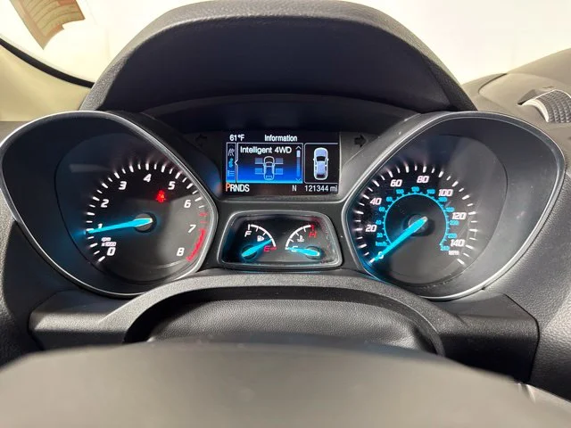Used 2016 Silver Ford SE image 18