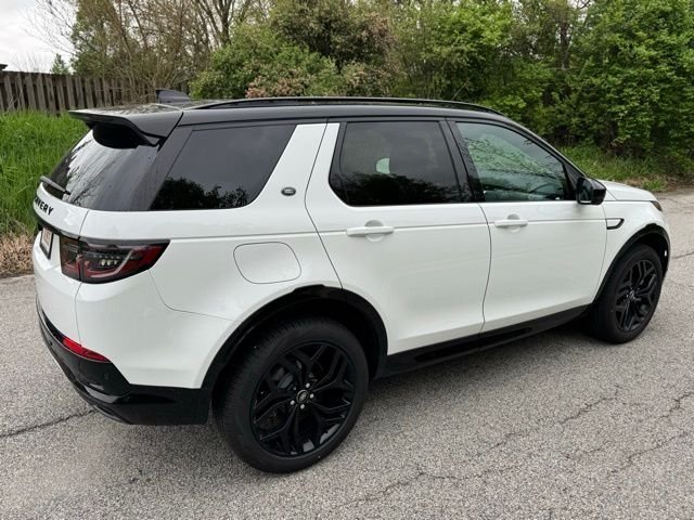 New 2026 Fuji White LAND ROVER Landmark Edition image 5