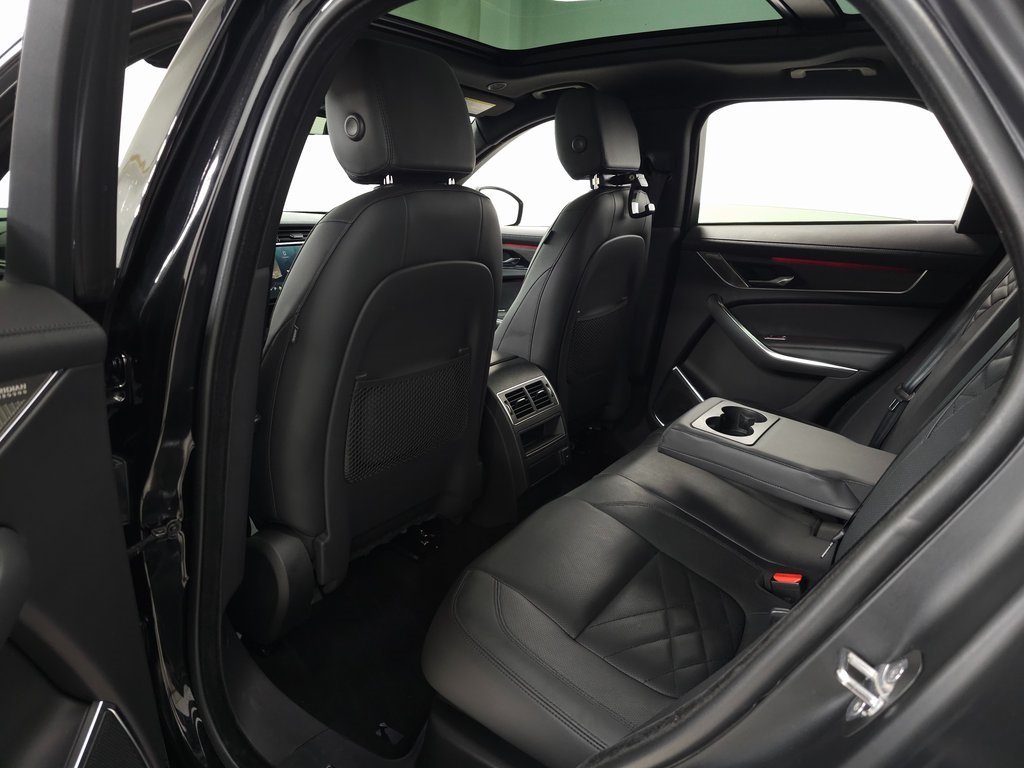 2022 JAGUAR F-PACE - Image 36