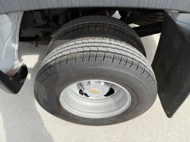 Used 2020 Summit White Chevrolet Work Truck image 11