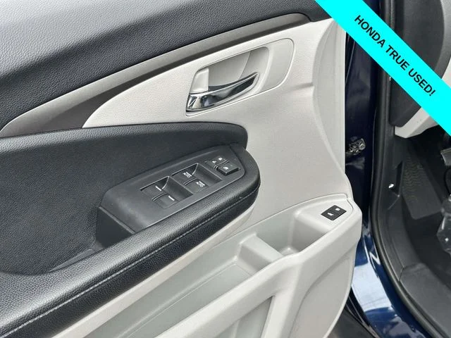 Used 2018  Honda EX-L image 28