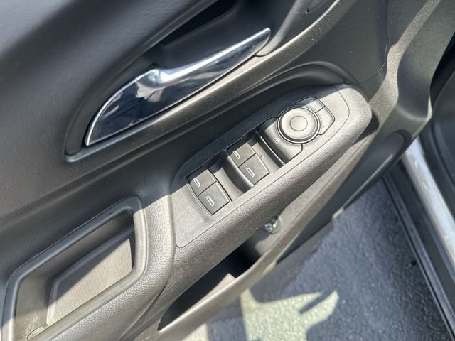 Used 2019 Gray Chevrolet LT image 19