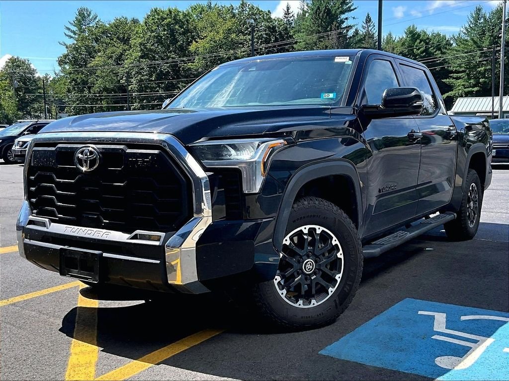 Used 2022 Black Toyota SR5 image 3
