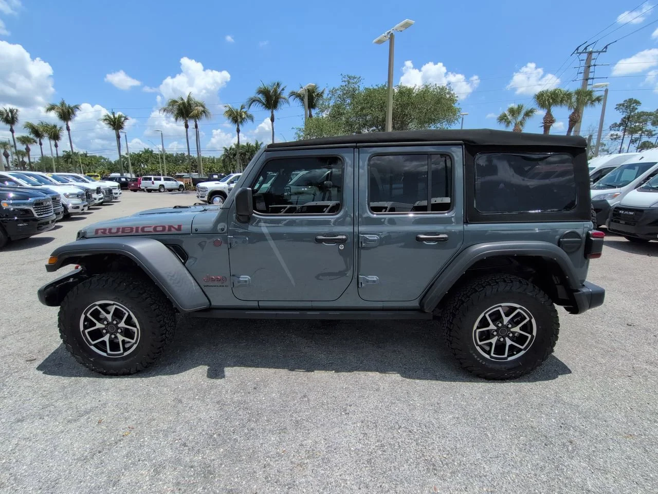 Used 2024 Anvil Clear Coat Jeep Rubicon image 8