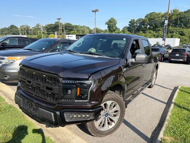 Used 2018 Red Ford XL image 1