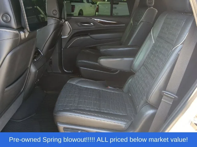 Used 2021 White Cadillac Sport Platinum image 39