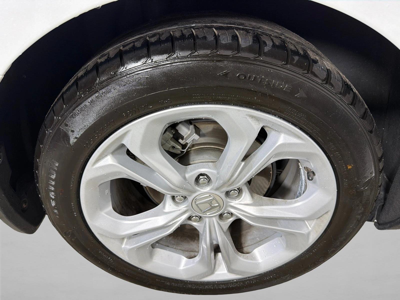 Used 2023 White Honda LX image 17