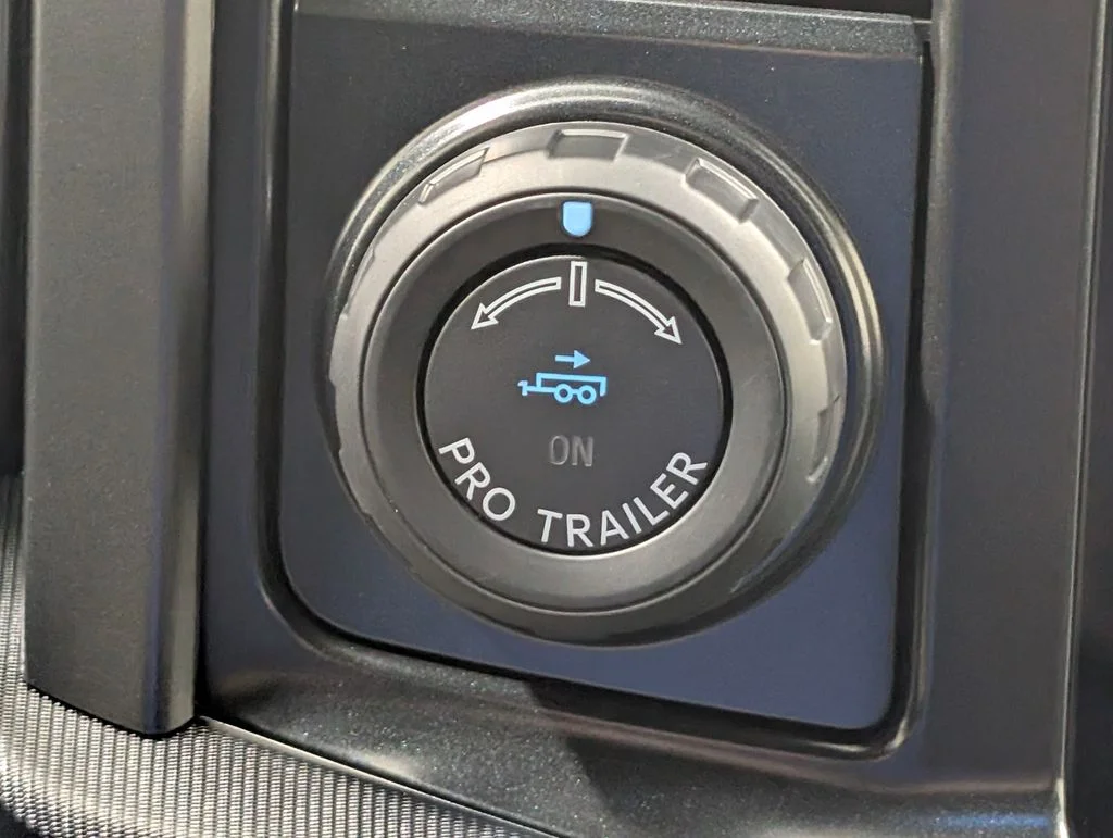 New 2026 Oxford White Ford Lariat® image 6