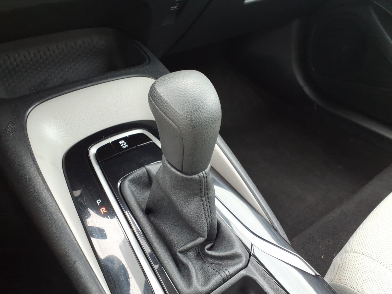 Used 2020 Classic Silver Metallic Toyota L image 5