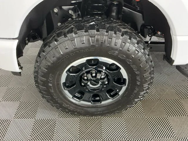 New 2026 Oxford White Ford XLT image 33