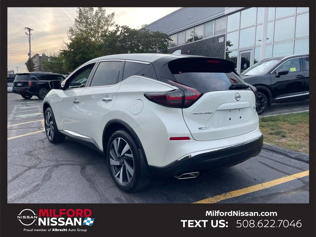 Certified Used 2024 White Nissan SL image 3