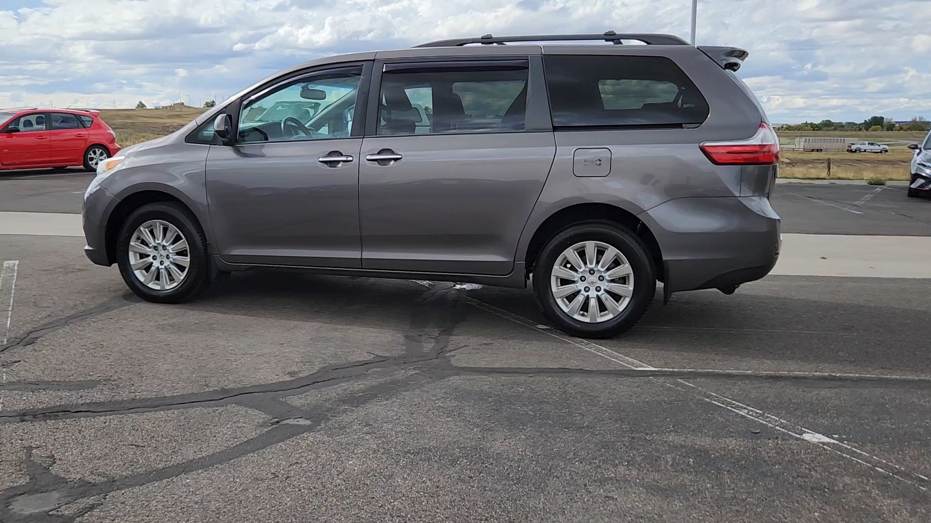 Used 2016 Toyota Sienna XLE Premium with VIN 5TDDK3DC8GS139804 for sale in Cheyenne, WY
