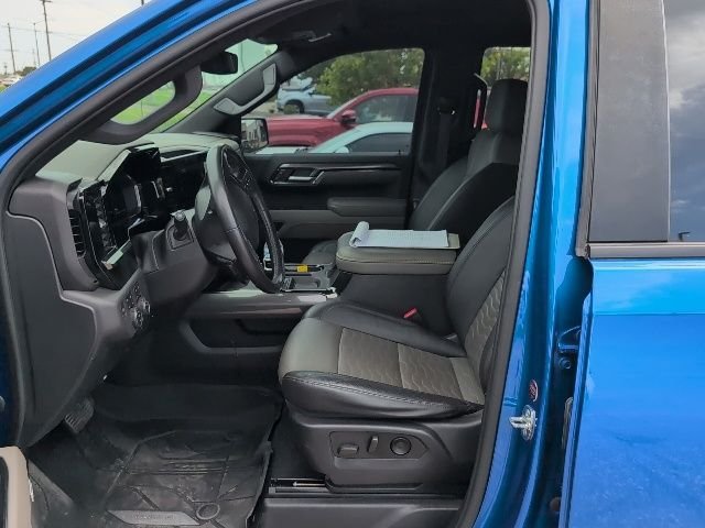 Used 2022 Glacier Blue Metallic Chevrolet ZR2 image 4