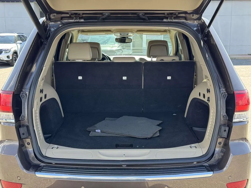 Used 2021 Brown Jeep Limited image 29