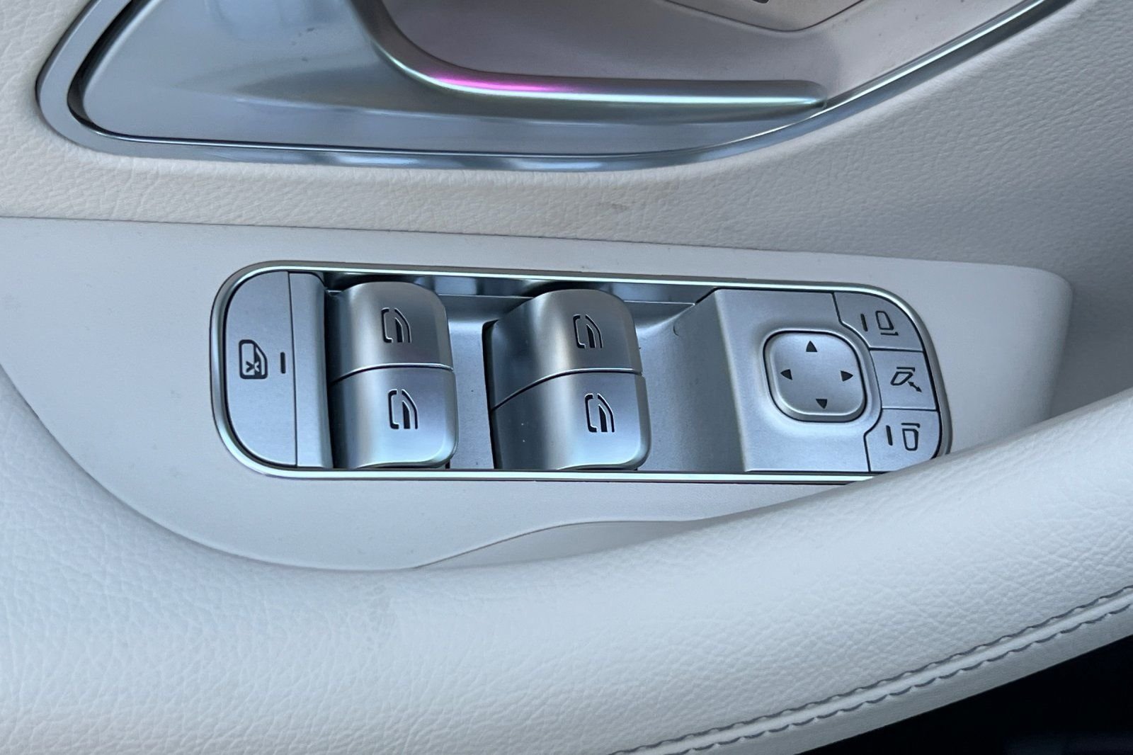 New 2026 Polar White Mercedes-Benz 450 image 15