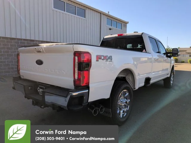New 2026 Star White Metallic Tri-Coat Ford Lariat image 3