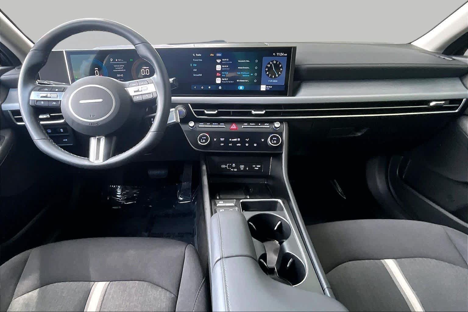 Used 2026 Abyss Black Hyundai SEL image 16