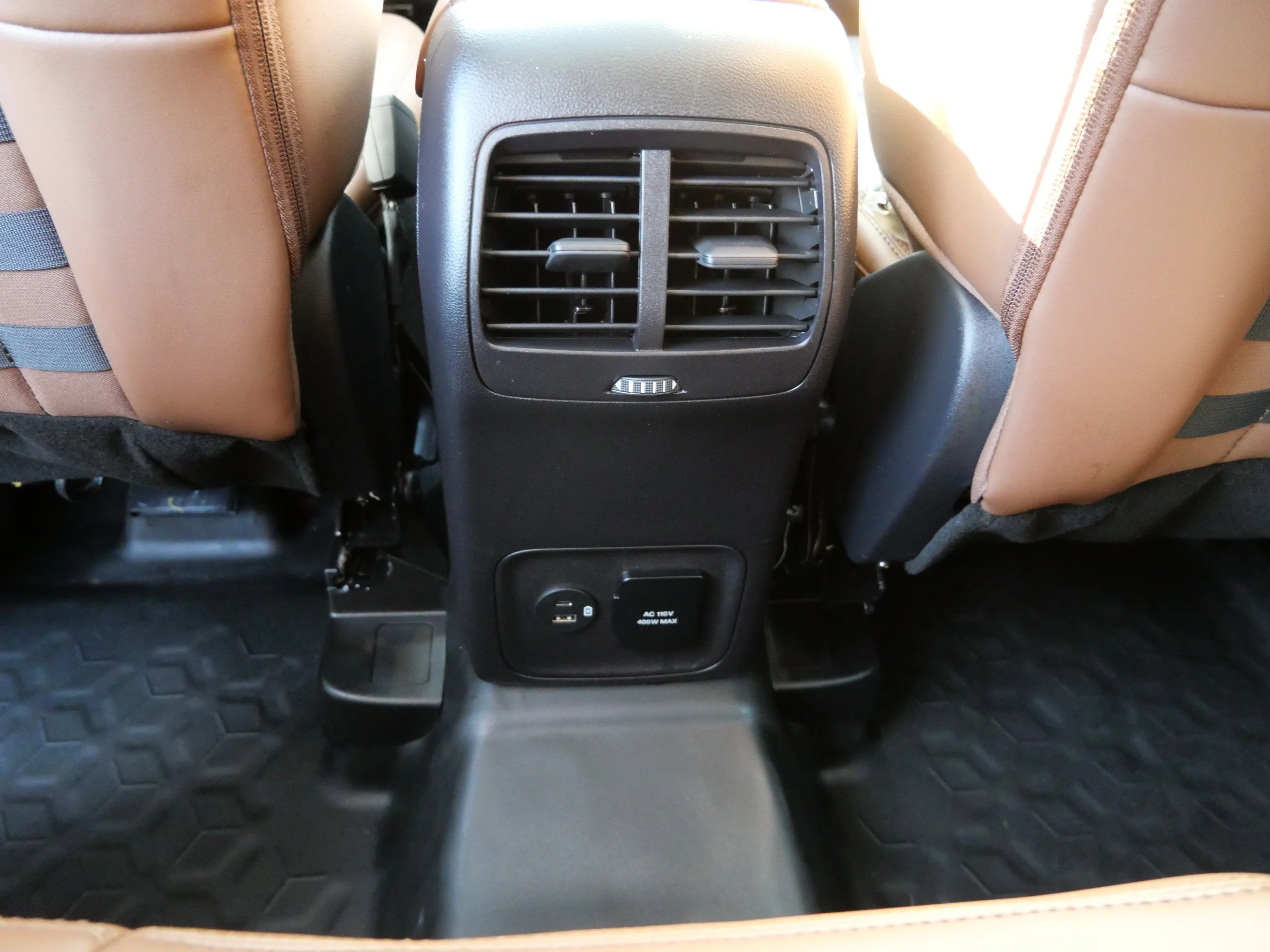 Used 2024 Azure Gray Metallic Ford Badlands image 15