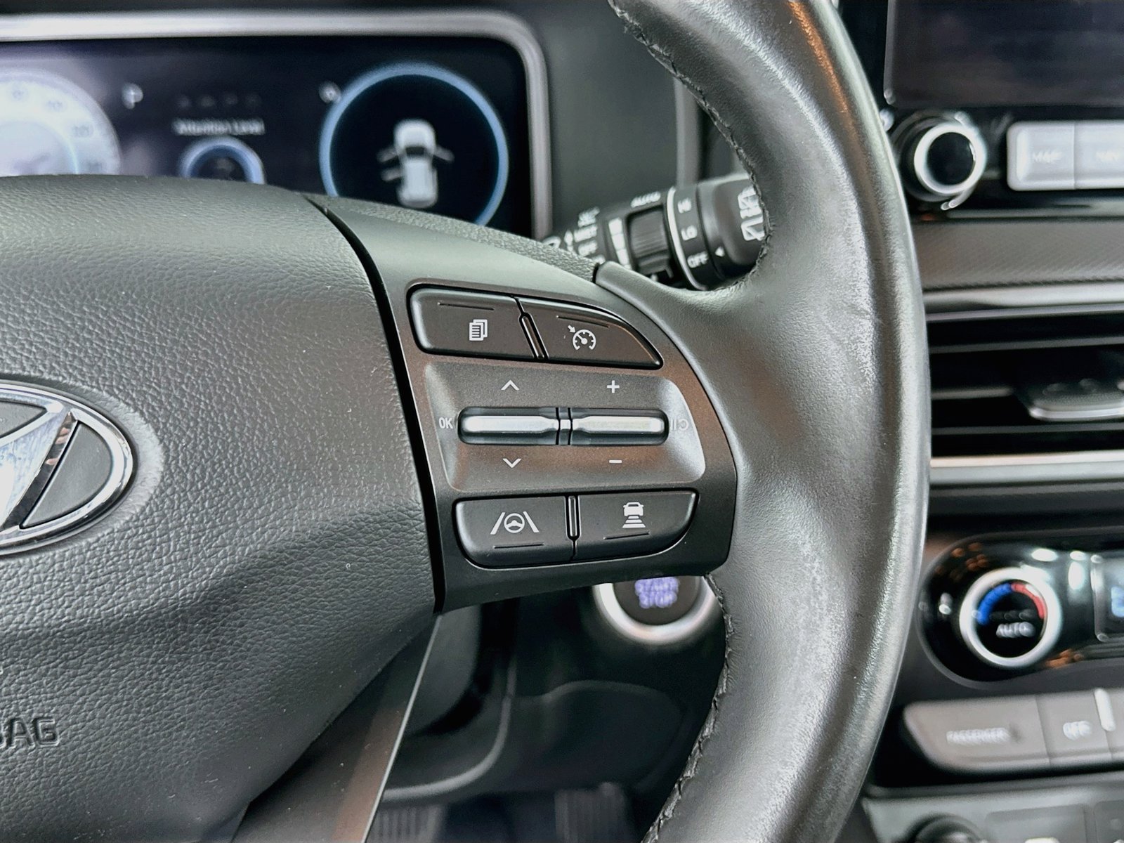 2022 Hyundai Kona Limited - Photo 16
