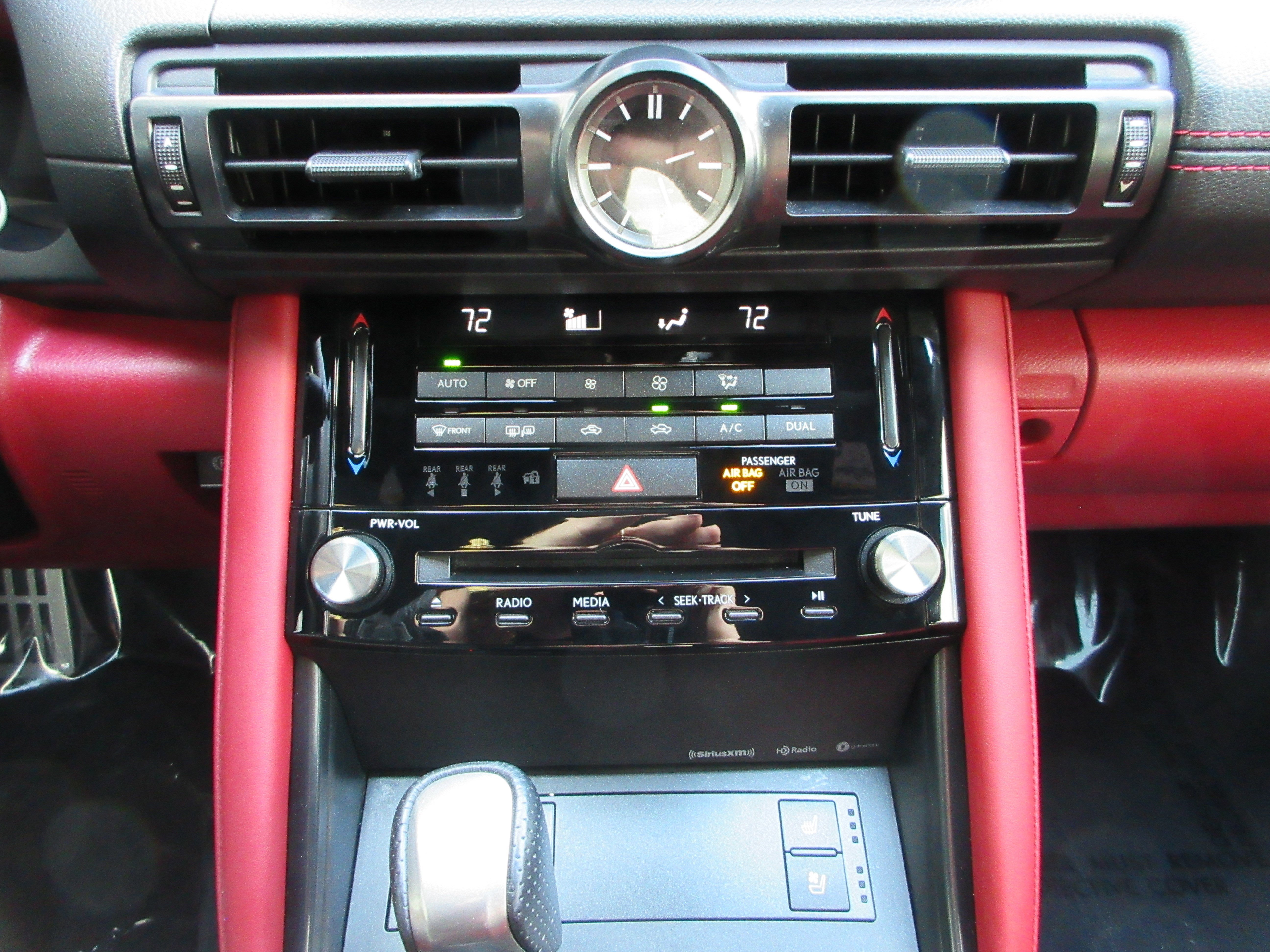 2024 Lexus IS 350 F SPORT - Photo 46