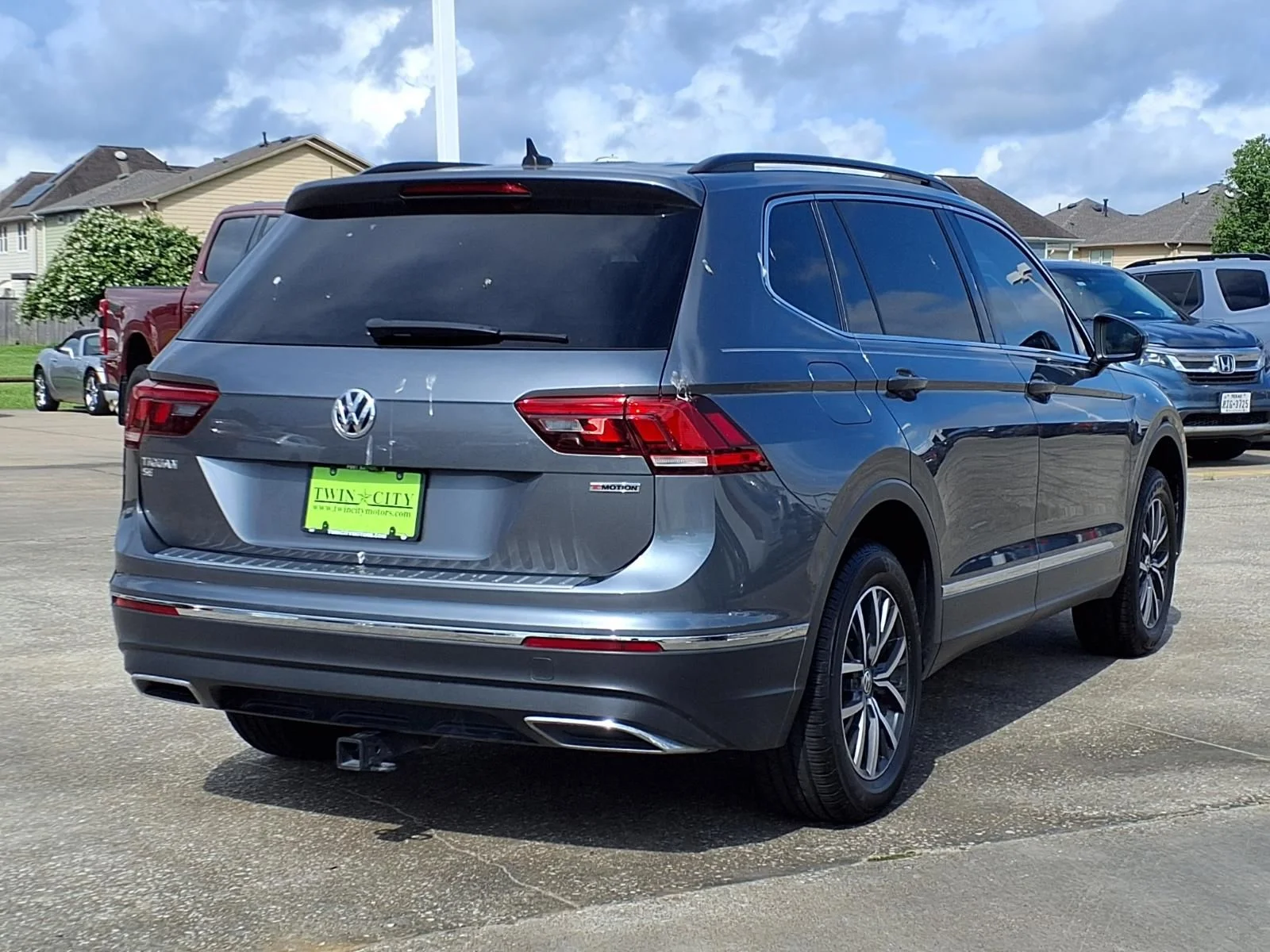 Used 2020 Gray Volkswagen 2.0T SE image 6