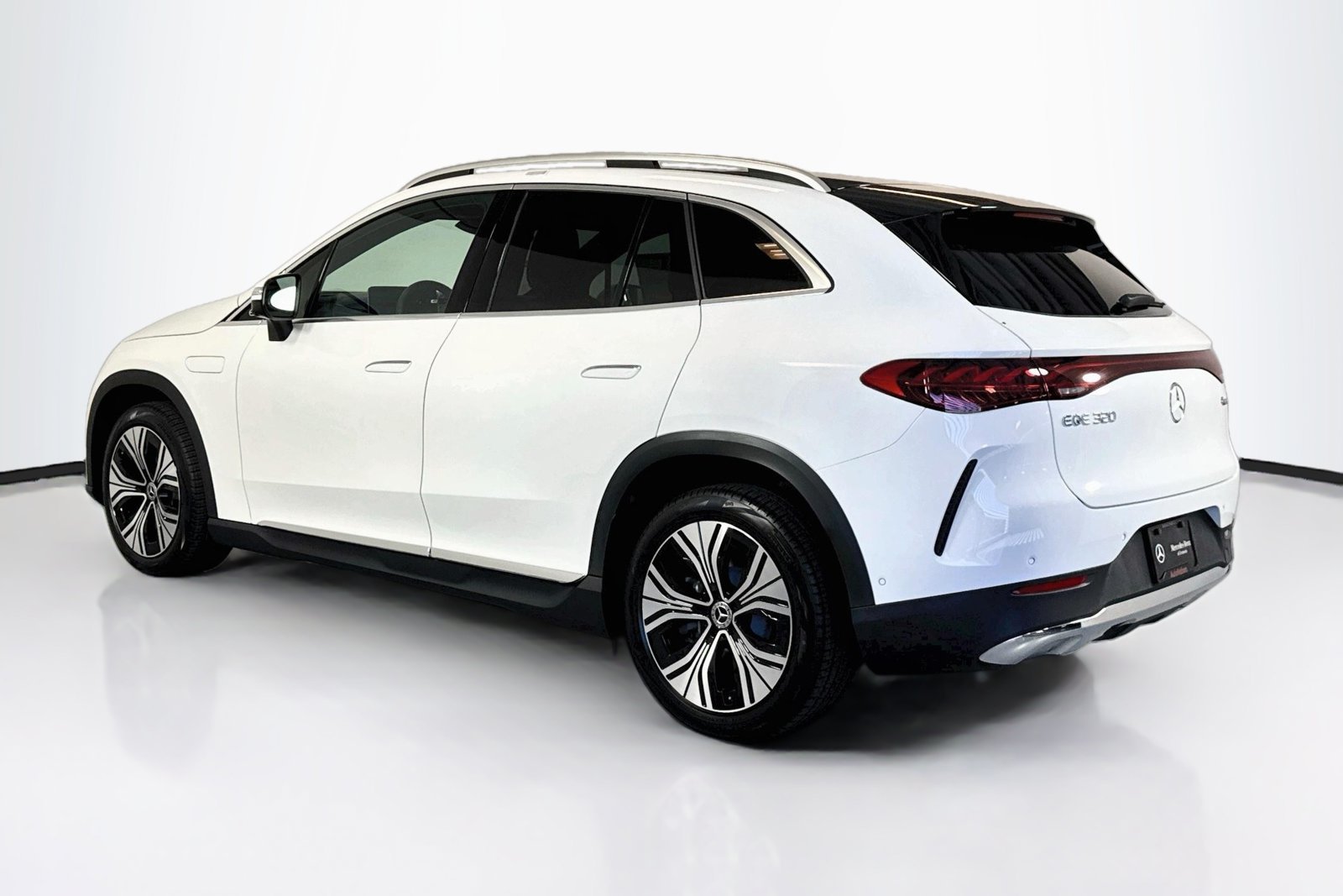 New 2026 Polar White Mercedes-Benz EQE 320 image 7