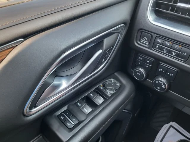 Used 2022 Beige Chevrolet High Country image 23