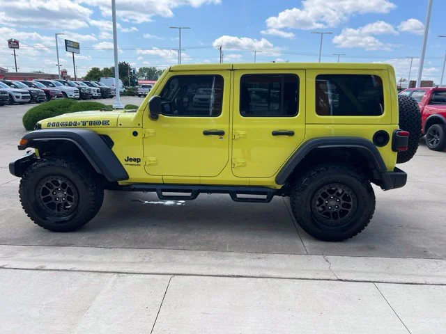 Used 2022  Jeep Unlimited High Tide image 6