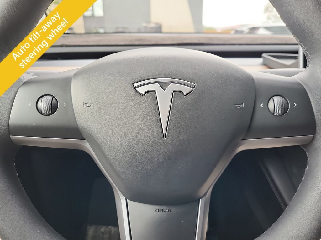 Used 2023  Tesla Performance image 21