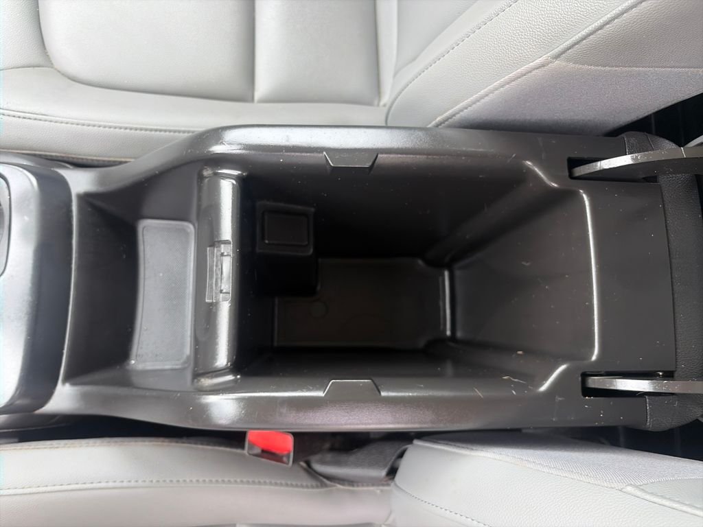 Used 2021 White GMC Elevation Standard image 25