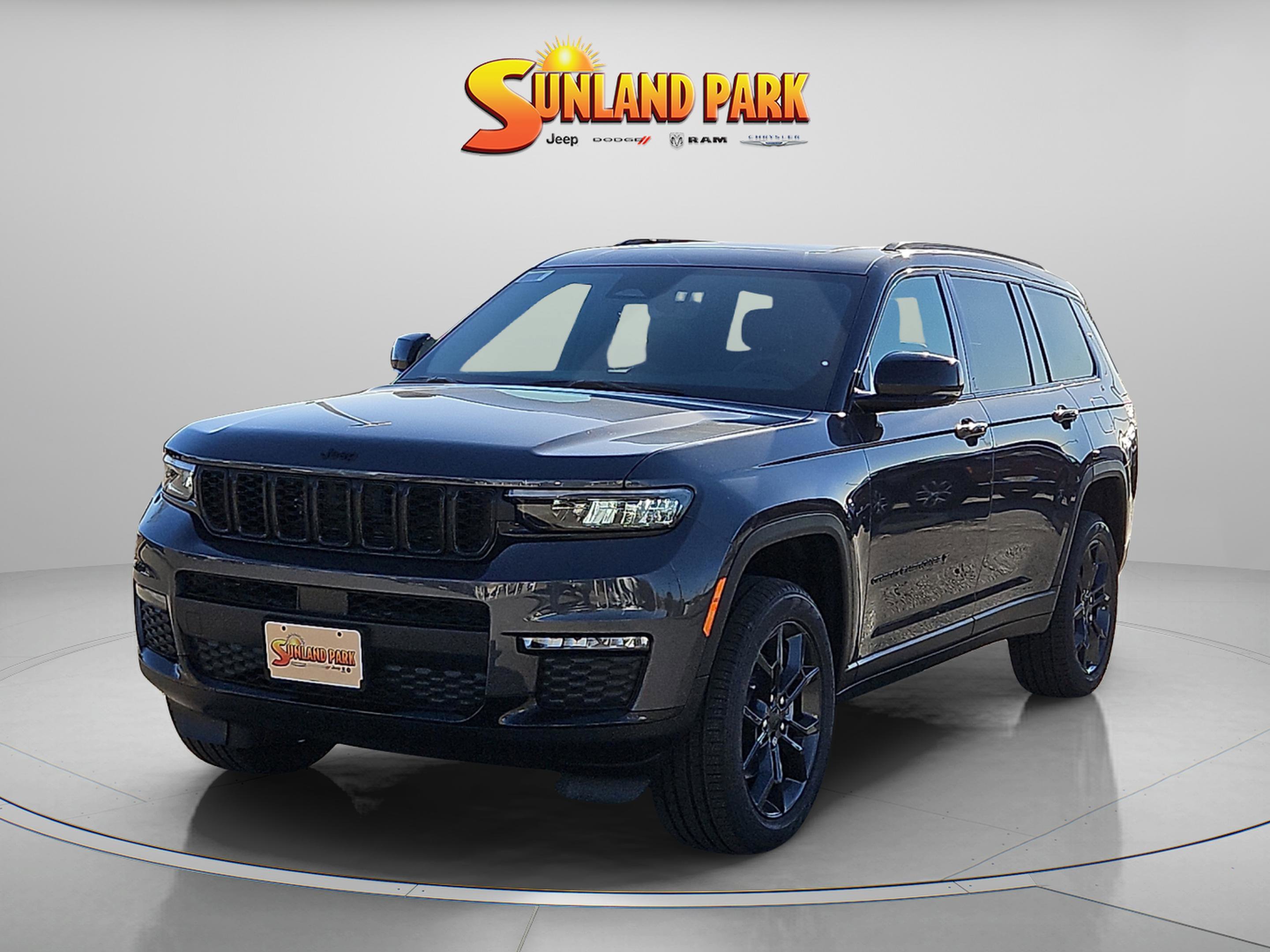 New 2025 Baltic Gray Metallic Clear-Coat Exterior Paint Jeep Altitude image 2