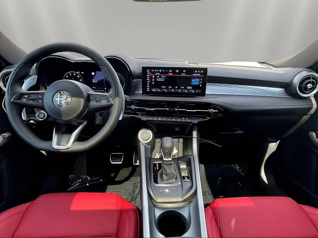 New 2026 Rosso Brera Alfa Romeo Base image 5