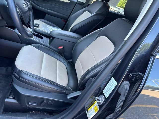 Used 2022 Blue Metallic Ford Titanium Hybrid image 15