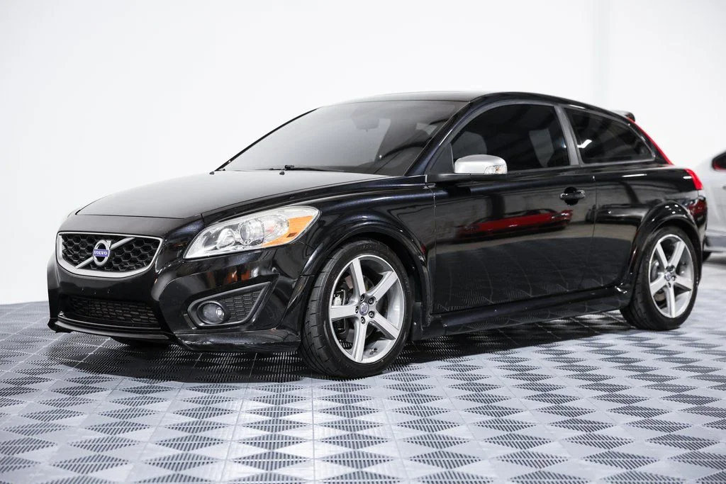 Used 2011 Black Volvo T5 R-Design image 20