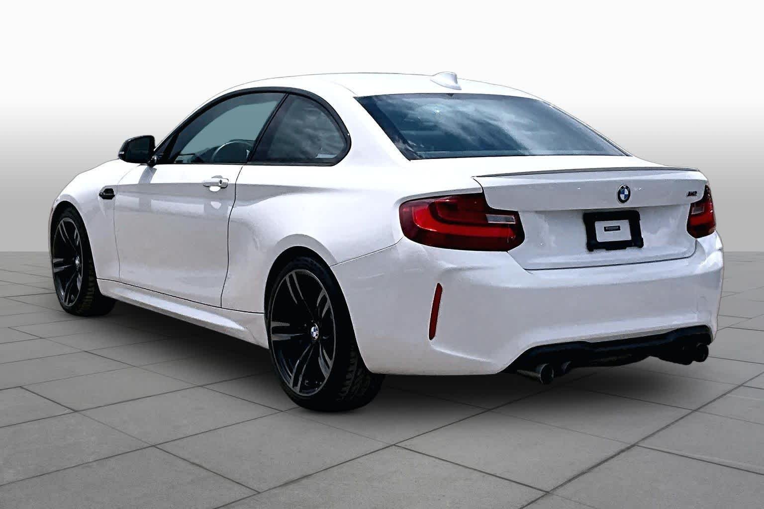Used 2017 Alpine White BMW  image 9
