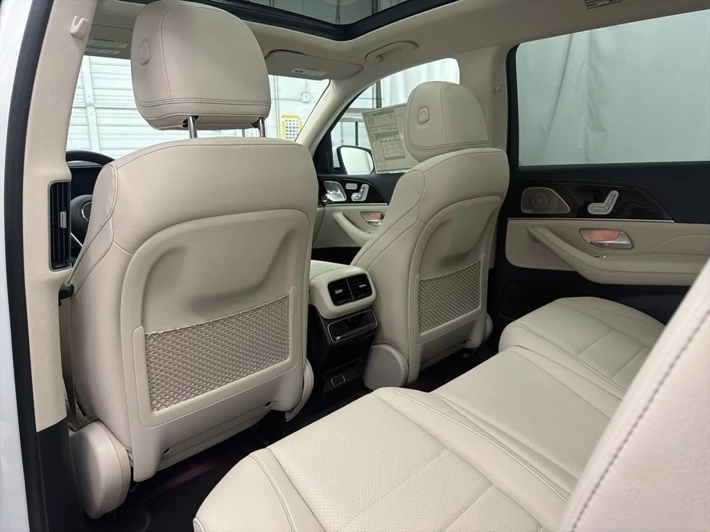 Used 2026 White Mercedes-Benz GLS 450 image 17