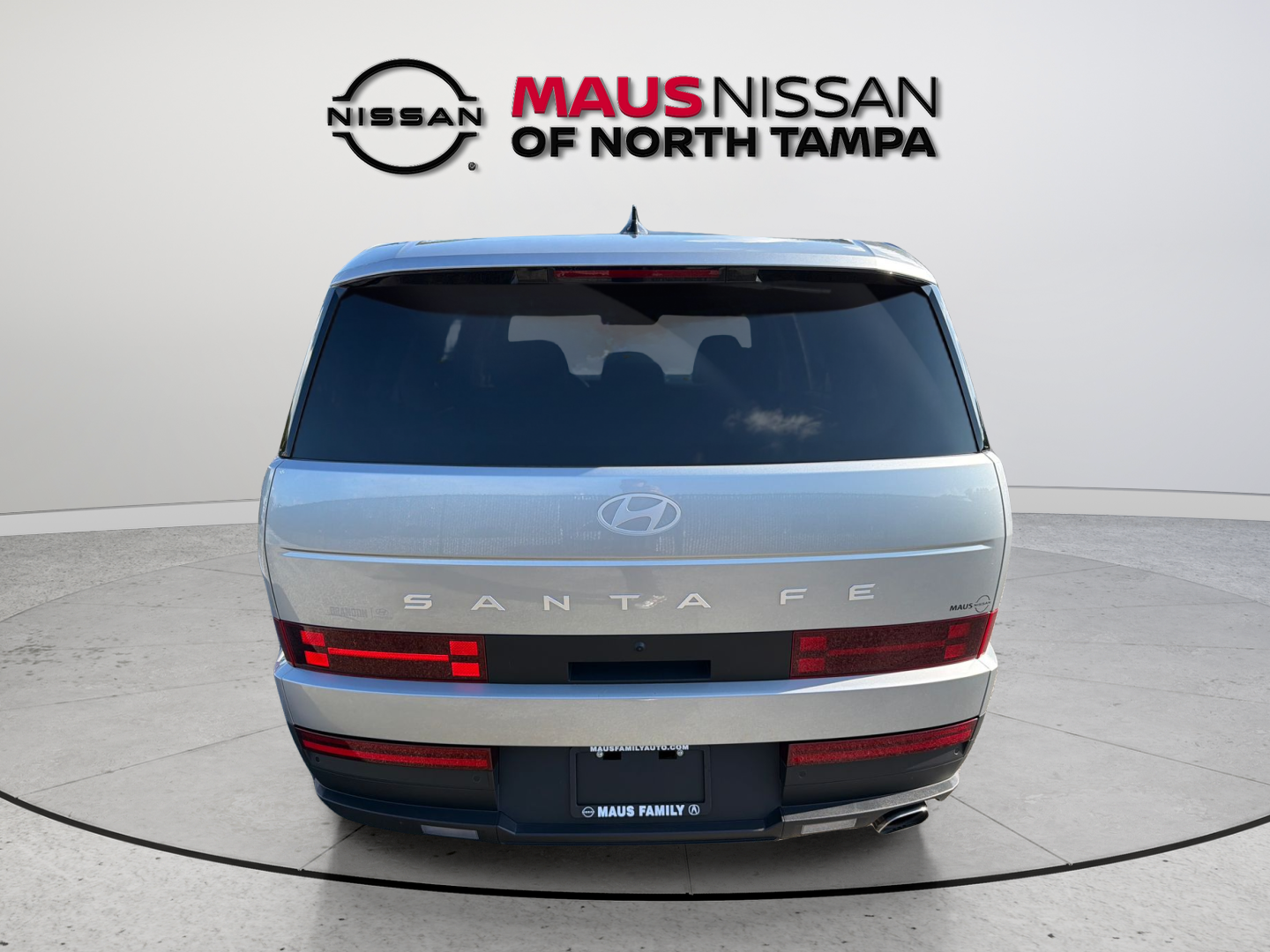 Used 2024 Silver Hyundai SE image 7