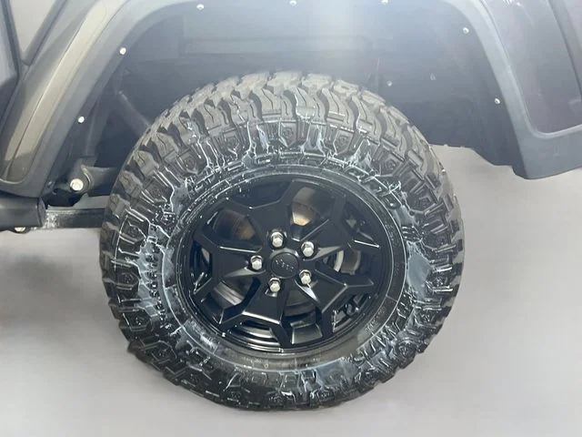 2021 Jeep Gladiator WILLYS SPORT - Photo 22