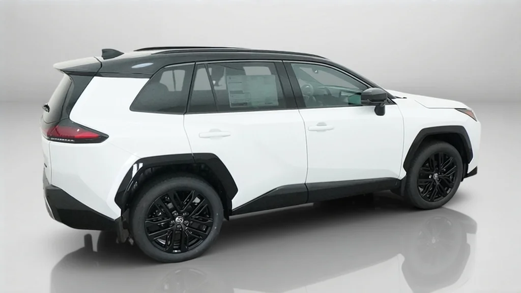 New 2026 Wind Chill Pearl with Midnight Black Metallic roof Toyota XSE image 8